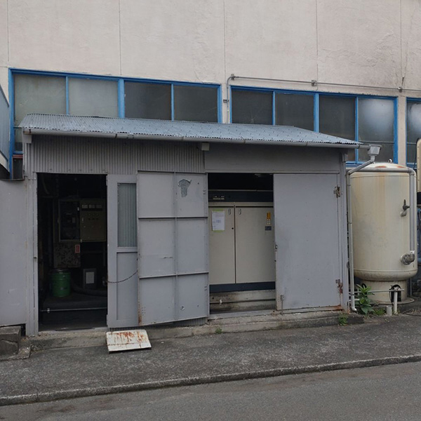 コンプレッサーの屋外型設置例1